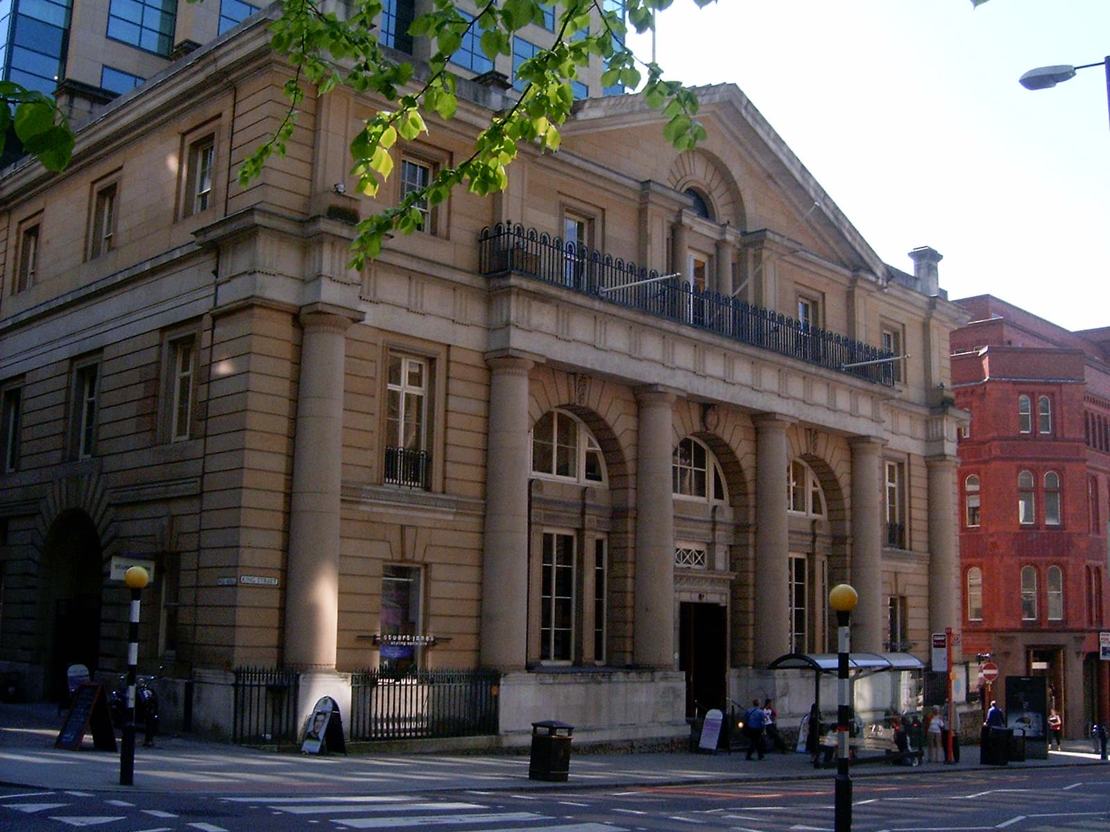 Banca Angliei — modelul băncii centrale moderne