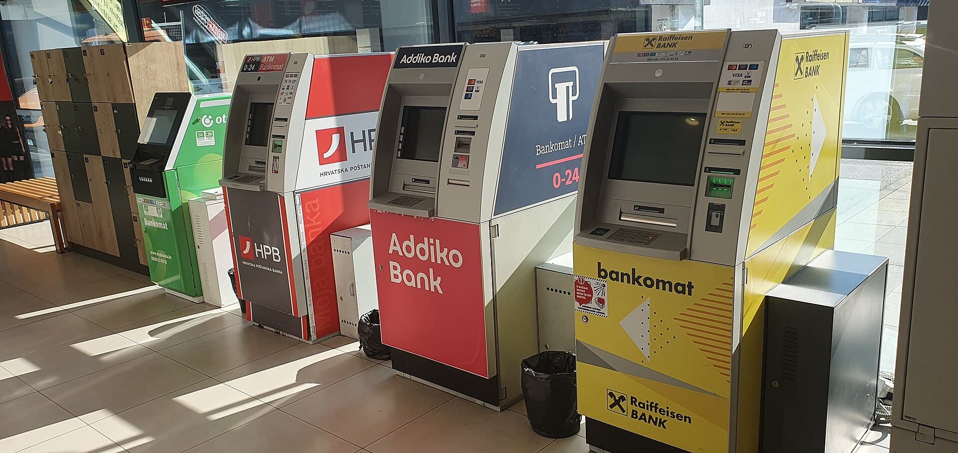 Bancomatul — banca deschisă non-stop